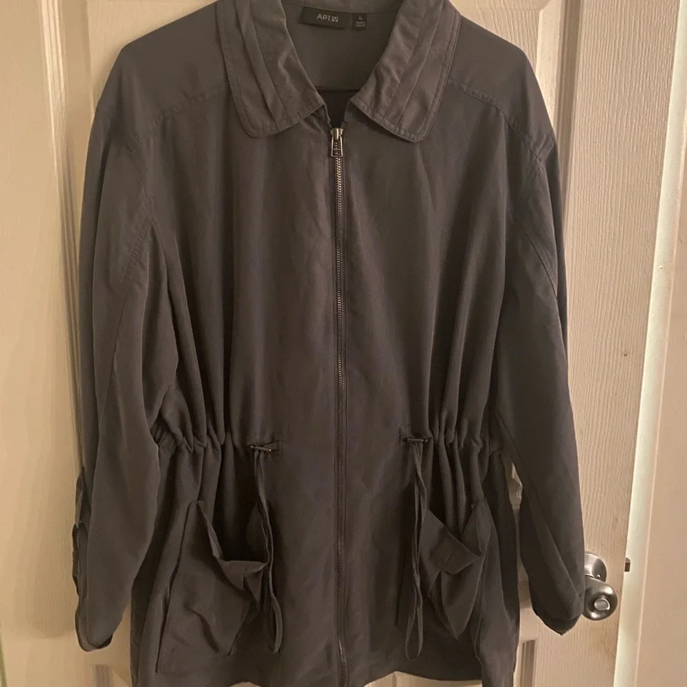 Light jacket - Picture 1 of 1